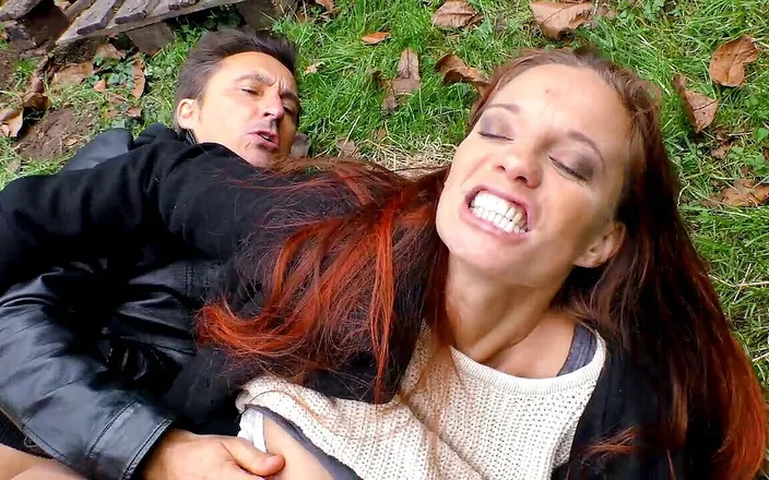 Deutschland porn: Doggy style in the woods!