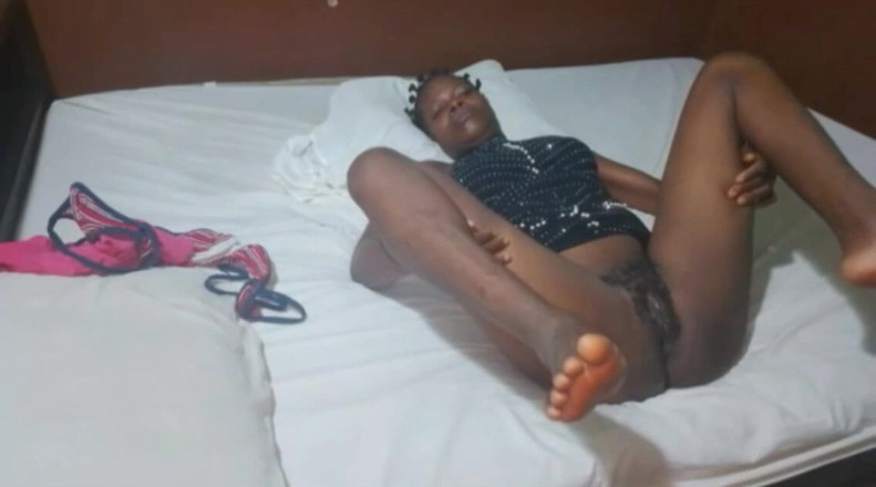 Pornsexlive: Podvádějící vdaná žena