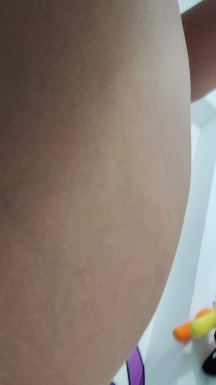 AngyAmazon: 当每个人都在外面时，和我的绿帽男在房间里快速啪啪啪