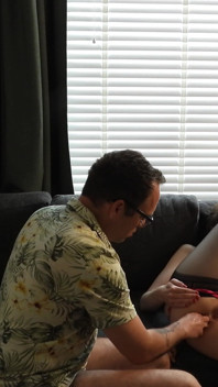 Alice Maze Is Getting Fistfucked Anally by Cheffie