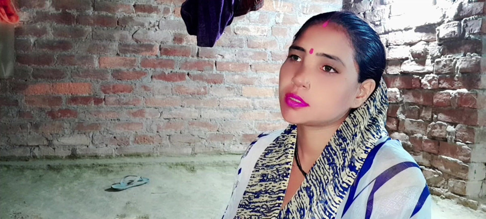 Renudbf: Drăguță desi indiană sora vitregă frumoasă este futută de iubitul...