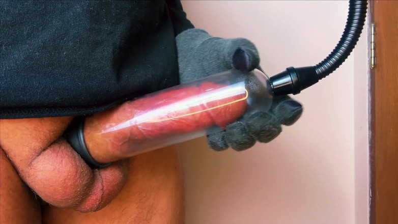 Greedy truck: Người Ý với một con cặc lớn đang đào tạo trọng lượng với...