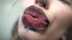 Rarible Diamond: Bacia una ragazza gotica dallo specchio