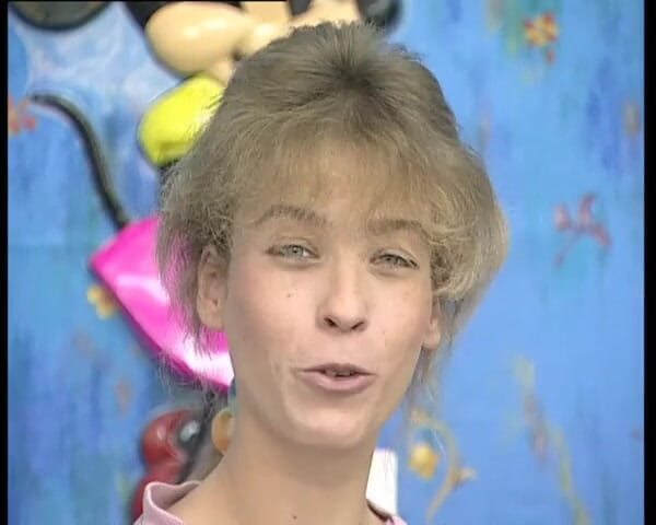 YOUR FIRST PORN: Sehr Behaarte Muschi und Achseln Bei Nico - Zeer harig poesje...