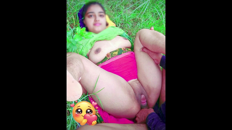 Your_aisha: Wideo w lesie