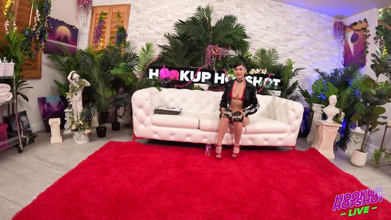 HookUp HotShot-BTS: Bts - Alexa Chains and Nade Nasty