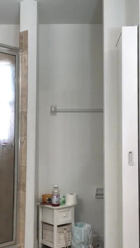 Seins énormes liés et caméra dégoulinante 2