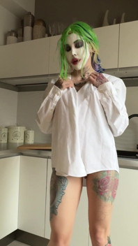 Full Body Reveal
