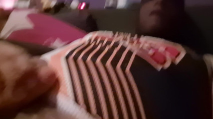 Nylon play: Divirtiéndose con nylon y vibradores.