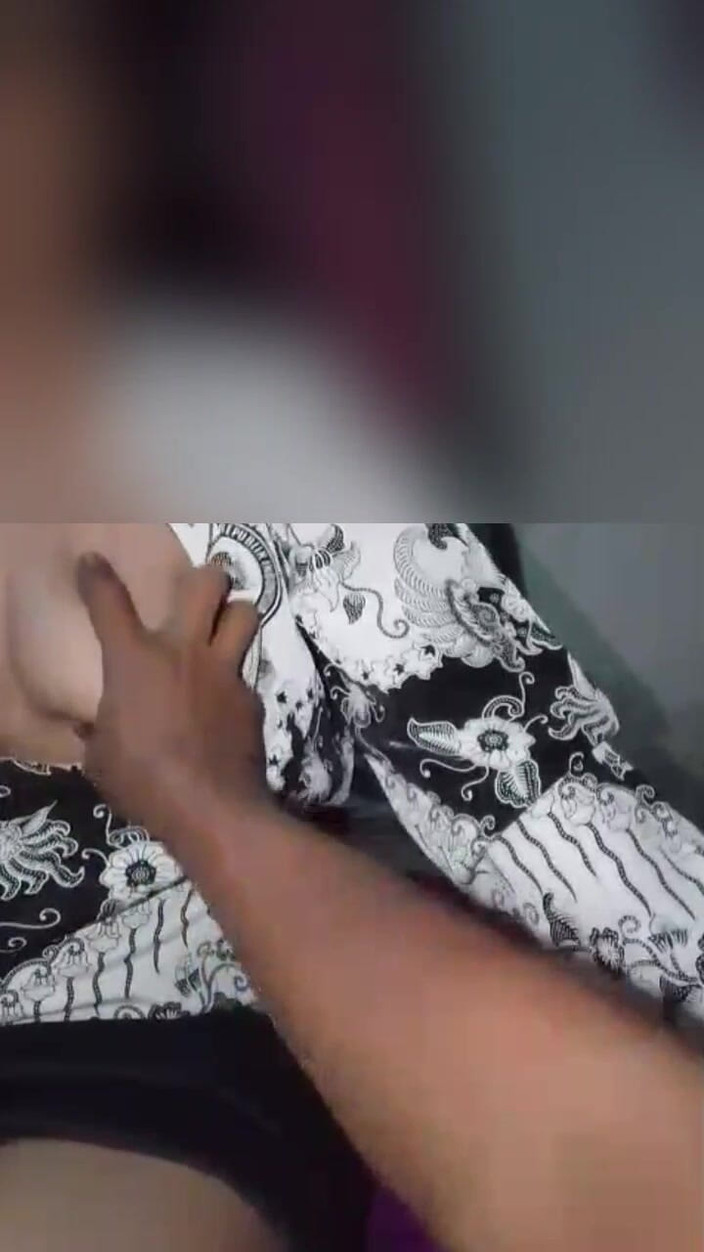 Astriana88: Seorang Ibu Guru Yang Nginep Habis Rapat,lalu Digauli Atasannya