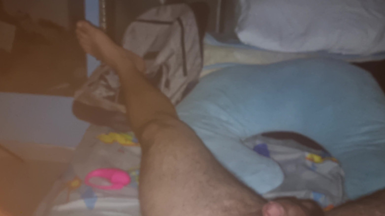 Rubis: Masturbace nohou od nevlastní dcerach
