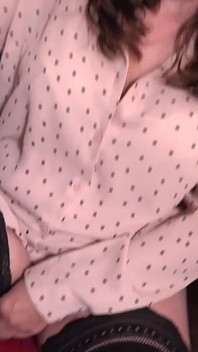 Auntjudys - bos MILF bertetek besar awak Lorelei menghisap zakar awak di pejabat (pov)