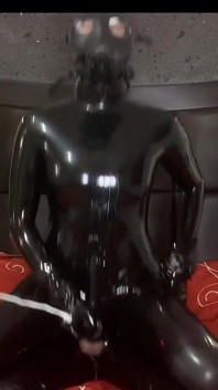 Faccio gloomy la mia troia in lattice, parte 2 - alex latex