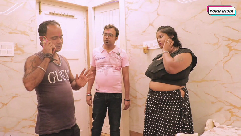 Porn India Studio: Awek desi cantik seks romantik bertiga