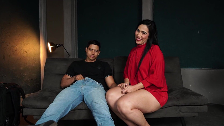 Tibasinsx: Dans Les Coulisses! Mon Professeur Me Donne Sa Femme Énorme Parce...