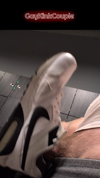 Sharing Nike Air Max Sneaker 5