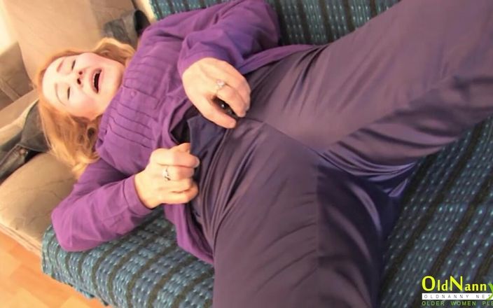 Old Nanny: Stará babička Sofia šuká s Richim