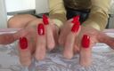 Lady Victoria Valente: Fétiche des doigts rouges - doigts naturels !