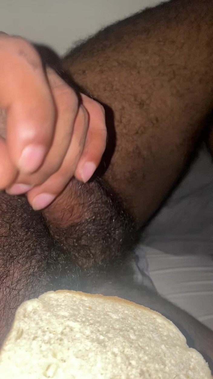 Weslley Bull: Aku nekat ngentot dan crot di dalam memek pelacur jalangku!