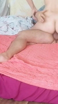 Amateur Couple Hot Sex in the Bedroom