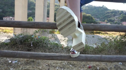 Lady Mesmeratrix Official: Padrona Diva del Tubo mostra le sue scarpe