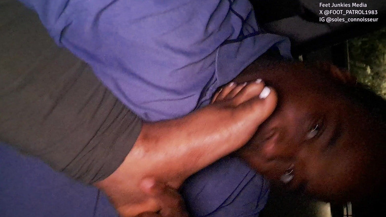 Foot Patrol: Noční sezení v autě s princeznou Scar