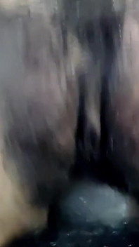 Iubita Îl Sună Pe Iubitul Ei Futând O Fată Foarte Sexy