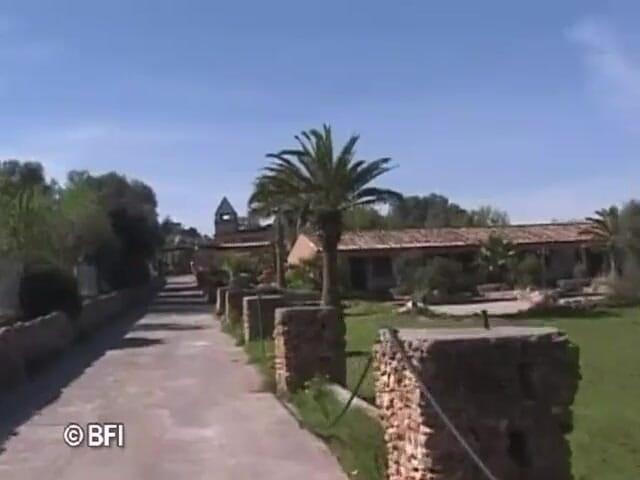 Amazing asses and pussies: Mallorca