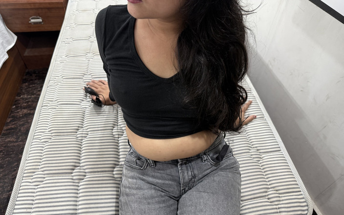 wildDesipair: Měla skvělý anál se třemi pug dívkami, čas na cookie bylo...