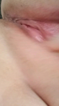 Squirting Lil Pussy