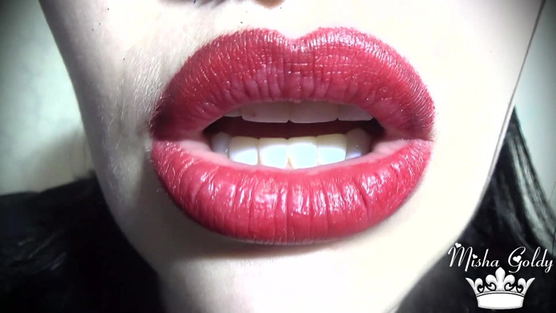 Goddess Misha Goldy: 나는 자지를 좋아한다! 아니 weenies!
