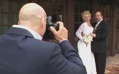 Sesi pemotretan pengantin wanita berakhir dengan ngentot liar