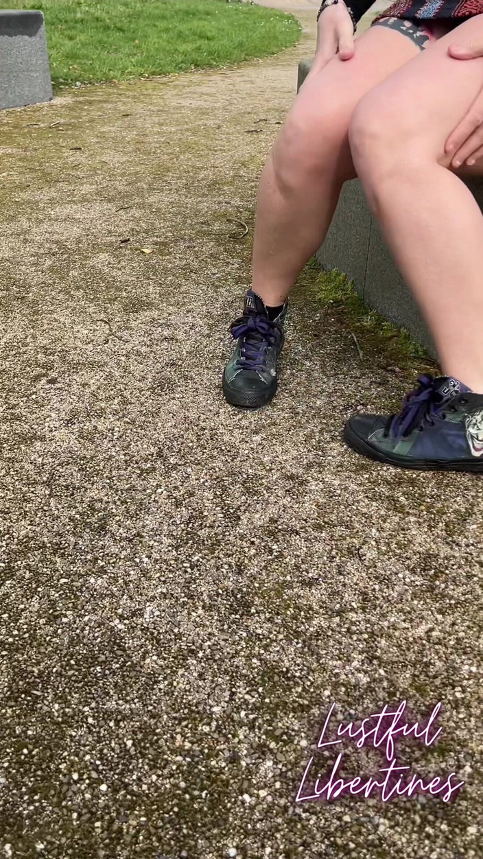 Lustful Libertines: Pojďte se mnou na nezbednou procházku