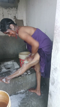Stepsister's Pussy Was Seen While Bathing