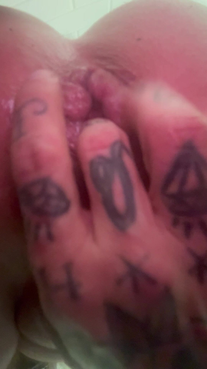 Lost Leo productions: Sloppy Man Cunt