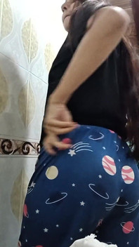 Porn Actress Yulieth Gomez Shows Her Tits