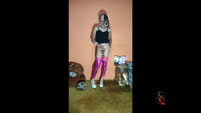 Saray Isis Amay: Saray Sissy Cum
