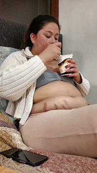 Nicole: Curvas Naturales Y Placeres Suaves