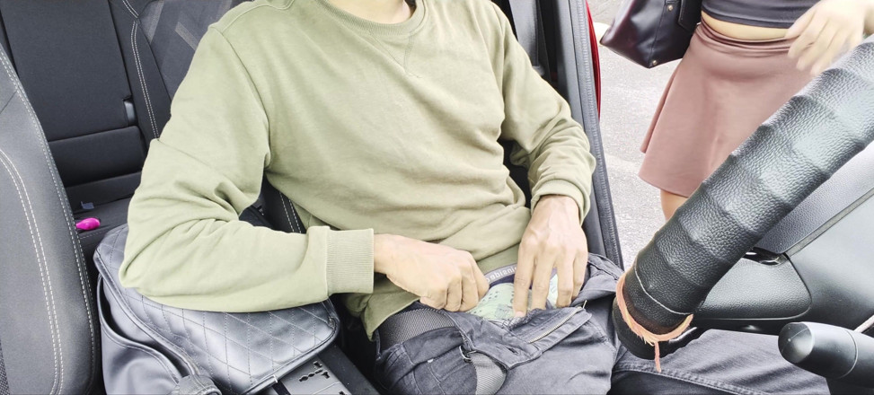 Ziya: I Caught My Driver Masturbating in Car Turns Into Ass...
