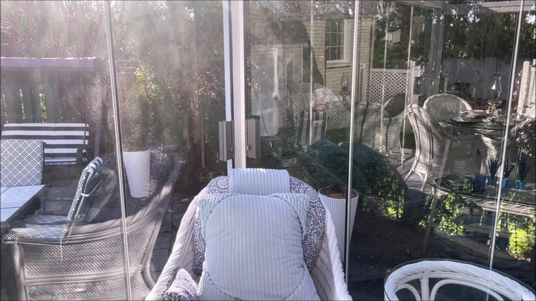 Dom Rod: Hunk padrasto urso nu tomando banho de sol na Varanda 4