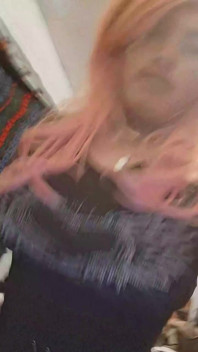 Trans Crossdresser Kamaya Riding Dildo