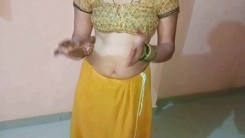 Village studio: Awek Panjabi India dikongkek abang tirinya