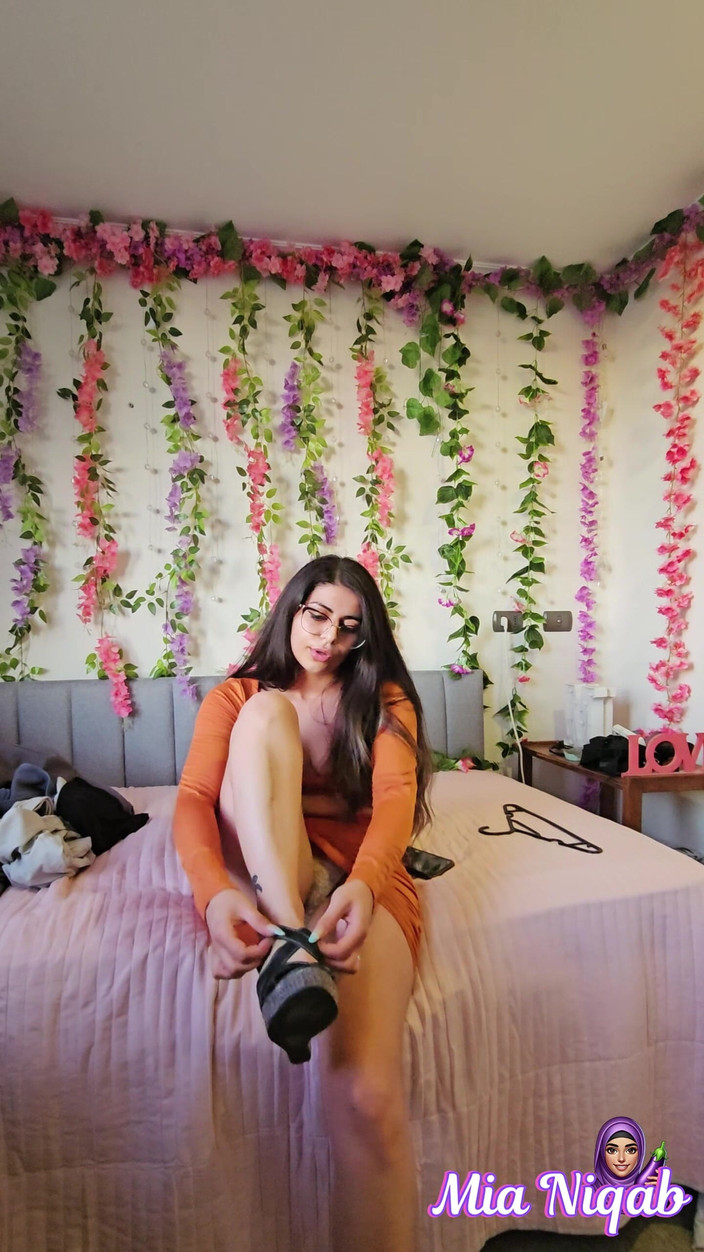 MiaNIqab: 96. Je Me Prépare À Te Sortir Avec Mia Niqab