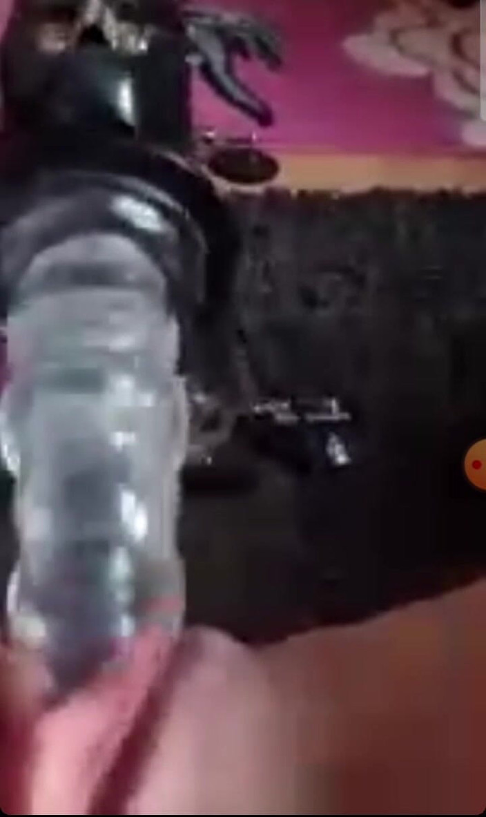 KittieNoOne: Maszyna do pieprzenia zbliżenia