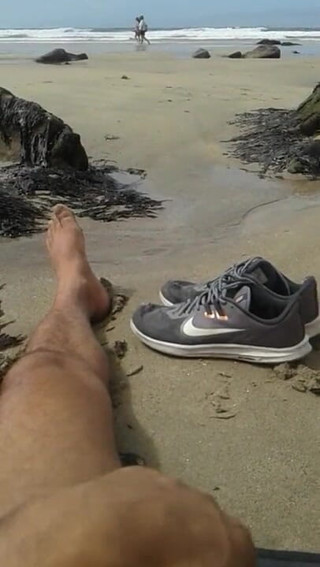 Boy top Amador: Mastubation outdoor on the beach
