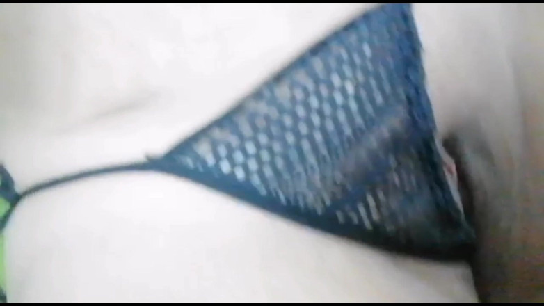 Adribella69: 義母がセックスを望んでいる、私たちは彼女が来ないのを待っている