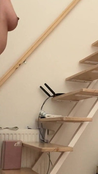 Jag gillar att ha på mig stringtrosor hemma