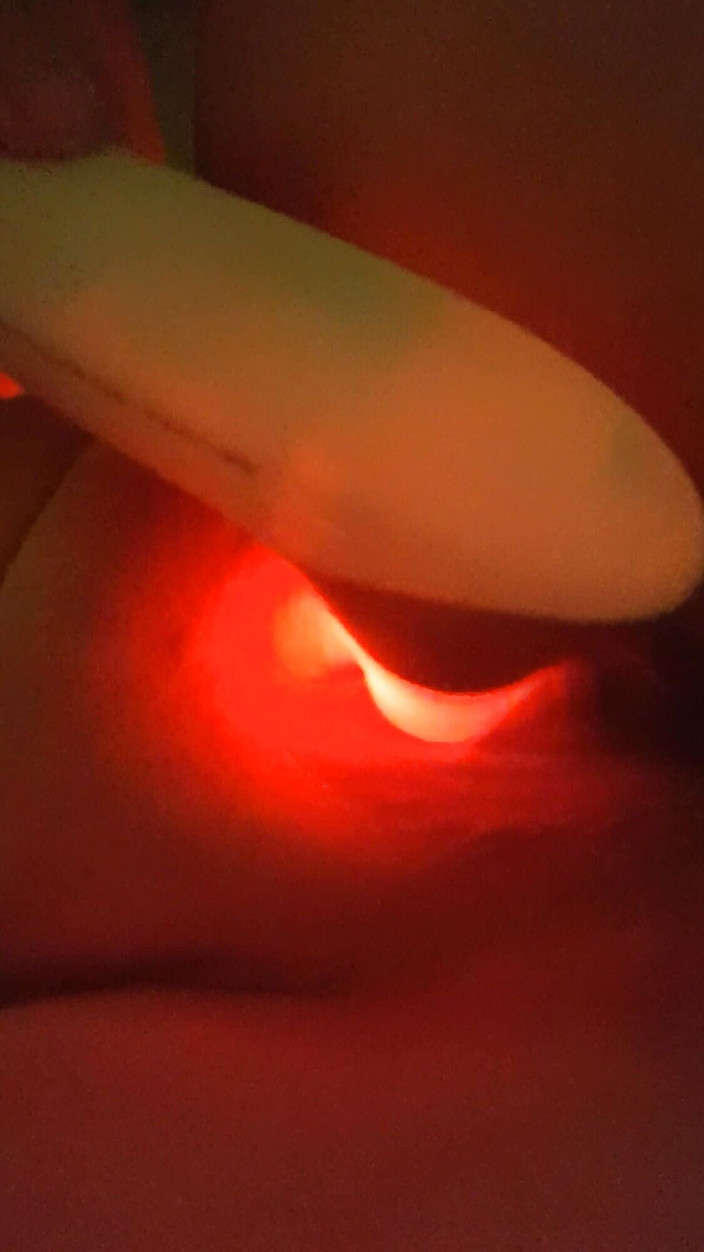 Malla: Švédská manželka má mokrou kundičku, když manžílek posílá honění Filmy...