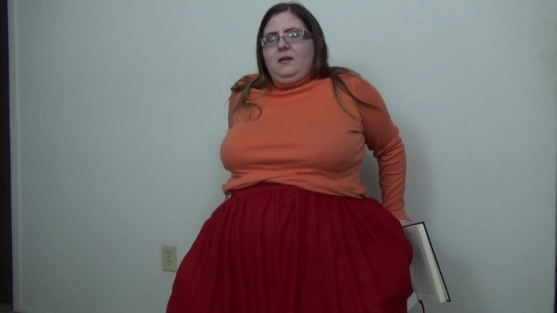 Miss Evanna: Velma lê e cavalga