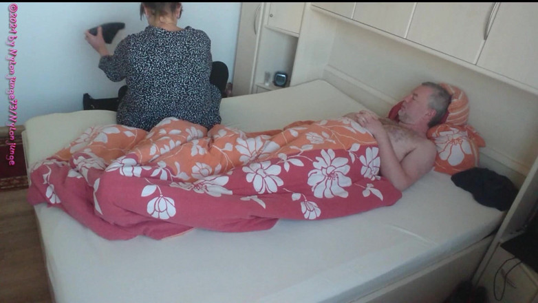 NylonjungeCarmen: Quente encontro de sexo com gorda MILF 1 ** se despindo **